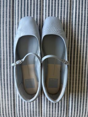 Dolce Vita Reyes Flat